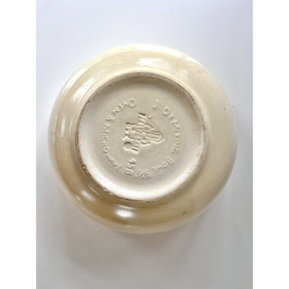 Pfaltzgraff Village 3 Qt. / 9.5" Mixing Bowl #458 Old Castle Backstamp Chipped - Picture 5 of 6